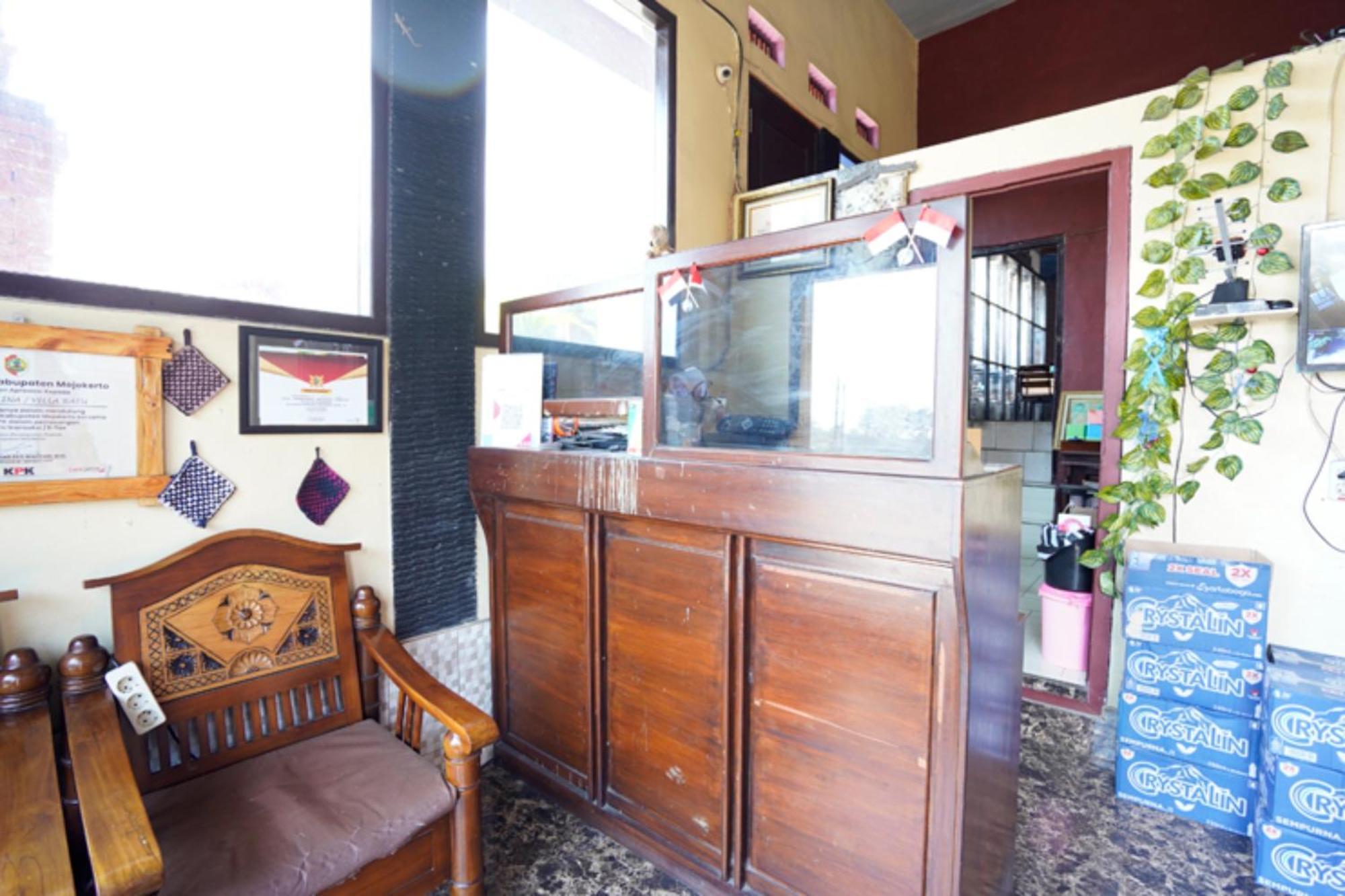 Oyo 927 Carina Hotel Claket Εξωτερικό φωτογραφία